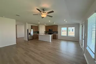 128 Skyview Farm Ln, Liberty Hill, TX 78642 - Photo 5