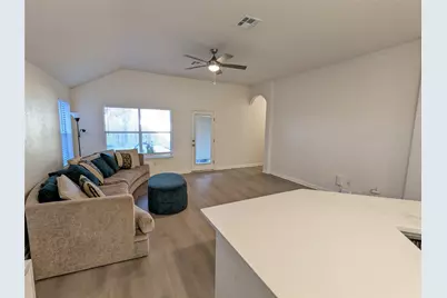 2008 Petrified Forest Drive, Austin, TX 78747 - Photo 7