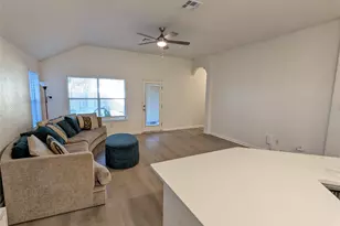 2008 Petrified Forest Dr, Austin, TX 78747 - Photo 7