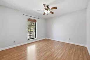 224 Maple Dr, Mountain City, TX 78610 - Photo 33