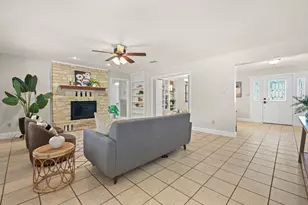 224 Maple Dr, Mountain City, TX 78610 - Photo 15