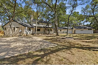 224 Maple Drive, Mountain City, TX 78610 - Photo 9