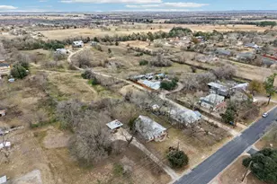 528 Old McDade Rd, Elgin, TX 78621 - Photo 29