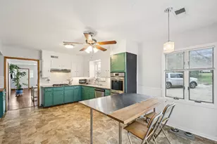 528 Old McDade Rd, Elgin, TX 78621 - Photo 7