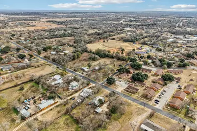 528 Old McDade Road, Elgin, TX 78621 - Photo 33