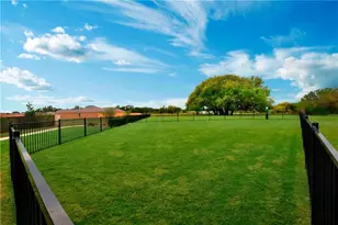 120 Declaration Ln, Liberty Hill, TX 78642 - Photo 29