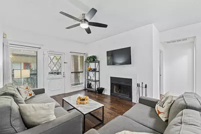 806 W 24th Street #210, Austin, TX 78705 - Photo 1