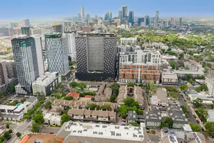 806 W 24th St, Austin, TX 78705 - Photo 21