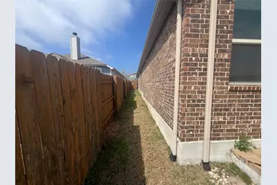 7009 Sienna Rouge Path, Austin, TX 78744 - Photo 19