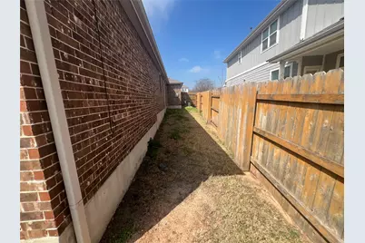 7009 Sienna Rouge Path, Austin, TX 78744 - Photo 23