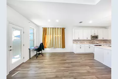 114 Contrada Grace Lane, Hutto, TX 78634 - Photo 7