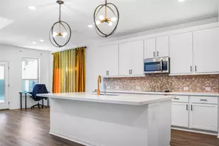 114 Contrada Grace Ln, Hutto, TX 78634 - Photo 9