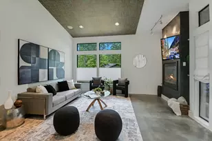 613 W Johanna St, Austin, TX 78704 - Photo 3