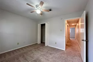 8910 Schick Rd, Austin, TX 78729 - Photo 13