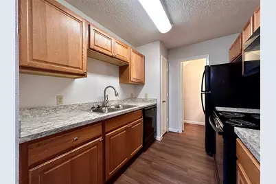 8910 Schick Road #D, Austin, TX 78729 - Photo 5