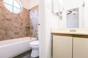 912 W 22nd St, Austin, TX 78705 - Photo 27