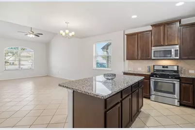 160 Albatross Cove, Buda, TX 78610 - Photo 9