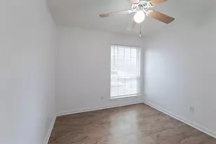 2430 Cromwell Cir, Austin, TX 78741 - Photo 13