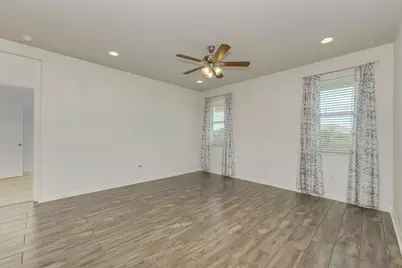 2420 Lobo Landing Cove, Georgetown, TX 78628 - Photo 11