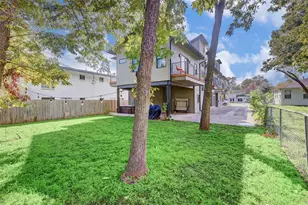 602 W N Loop Blvd, Austin, TX 78751 - Photo 3