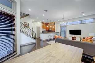 602 W N Loop Blvd, Austin, TX 78751 - Photo 9