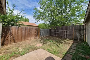 12405 Alderbrook Dr, Austin, TX 78758 - Photo 17