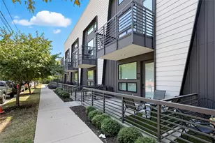 49 Navasota St, Austin, TX 78702 - Photo 3