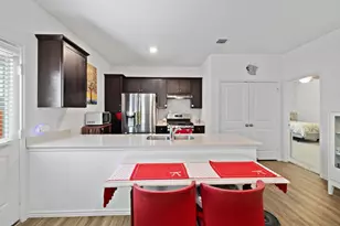 7116 Spirit Hill Rd, Austin, TX 78744 - Photo 11