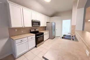 19217 Mangan Way, Pflugerville, TX 78660 - Photo 9