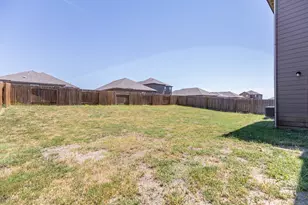 18628 Quiet Range Dr, Elgin, TX 78621 - Photo 29
