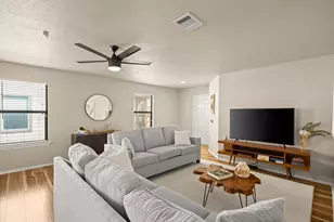 8816 Milton Lease Dr, Austin, TX 78747 - Photo 5