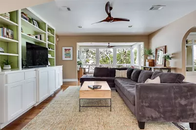 610 Oakland Avenue, Austin, TX 78703 - Photo 9