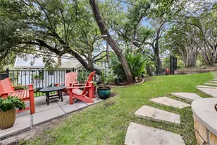 610 Oakland Ave, Austin, TX 78703 - Photo 3