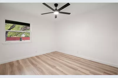 7000 Shadywood Drive, Austin, TX 78745 - Photo 27