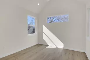 6802 Montana St, Austin, TX 78741 - Photo 11