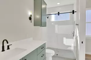 6802 Montana St, Austin, TX 78741 - Photo 15