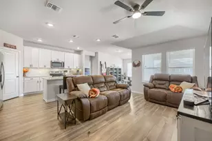 102 Contrada Grace Ln, Hutto, TX 78634 - Photo 7