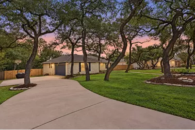 600 Meadow Oaks Drive, Dripping Springs, TX 78620 - Photo 7