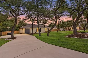 600 Meadow Oaks Dr, Dripping Springs, TX 78620 - Photo 7