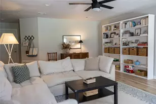 3203 Harpers Ferry Ln, Austin, TX 78745 - Photo 25