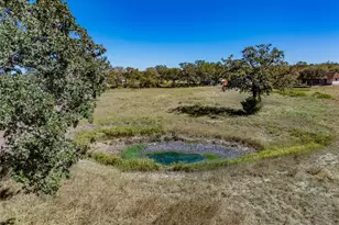 407 N Raymond Rd, La Grange, TX 78945 - Photo 5
