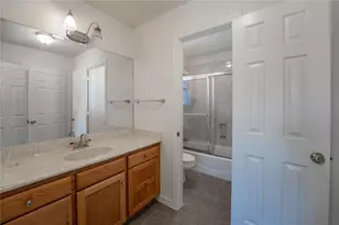 407 N Raymond Rd, La Grange, TX 78945 - Photo 23