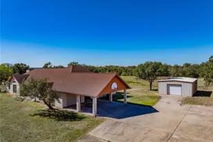 407 N Raymond Rd, La Grange, TX 78945 - Photo 3