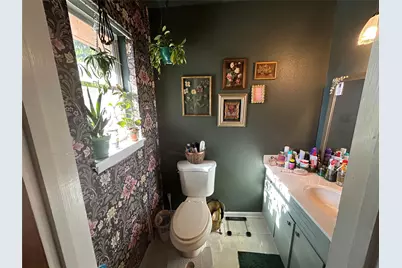 817 N Harris Street, Giddings, TX 78942 - Photo 5