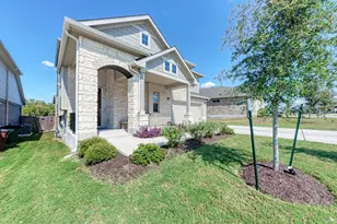 521 Elm Green St, Hutto, TX 78634 - Photo 5