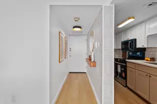 1800 Lavaca St, Austin, TX 78701 - Photo 9
