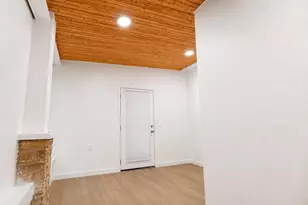 130 Los Arcos Rd, Elgin, TX 78621 - Photo 23