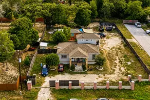 130 Los Arcos Rd, Elgin, TX 78621 - Photo 3