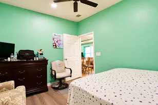 130 Los Arcos Rd, Elgin, TX 78621 - Photo 25