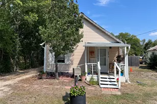 607 Garcia St, Lockhart, TX 78644 - Photo 13